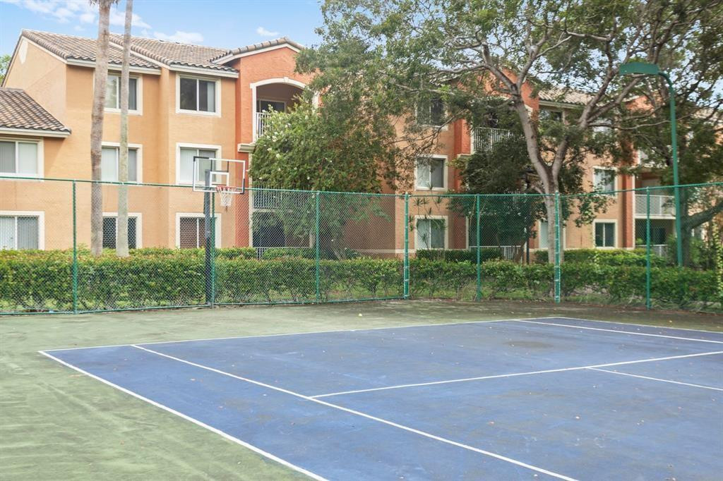 RIVIERA PALMS CONDO - Residential