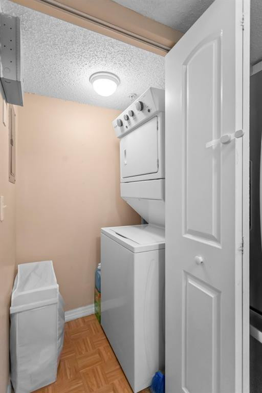 RIVIERA PALMS CONDO - Residential