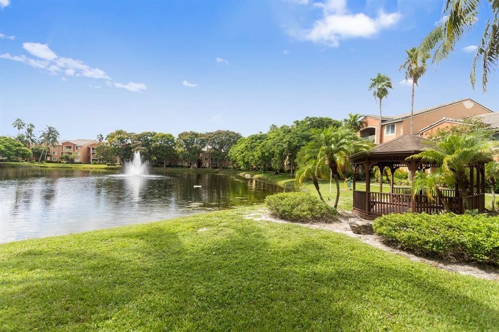 RIVIERA PALMS CONDO - Residential