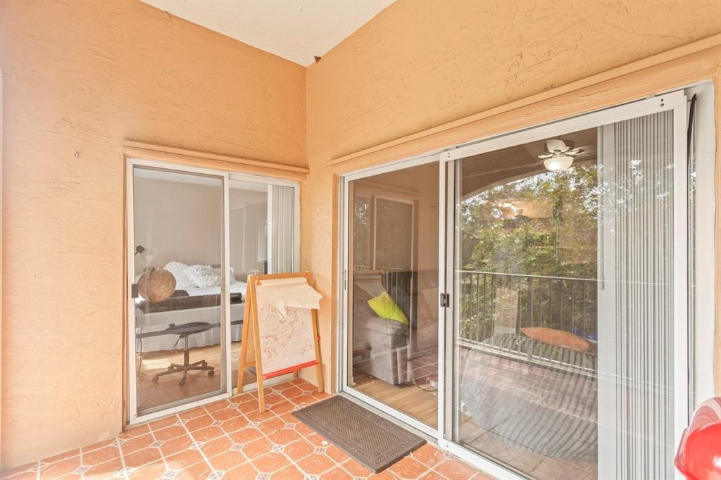 RIVIERA PALMS CONDO - Residential