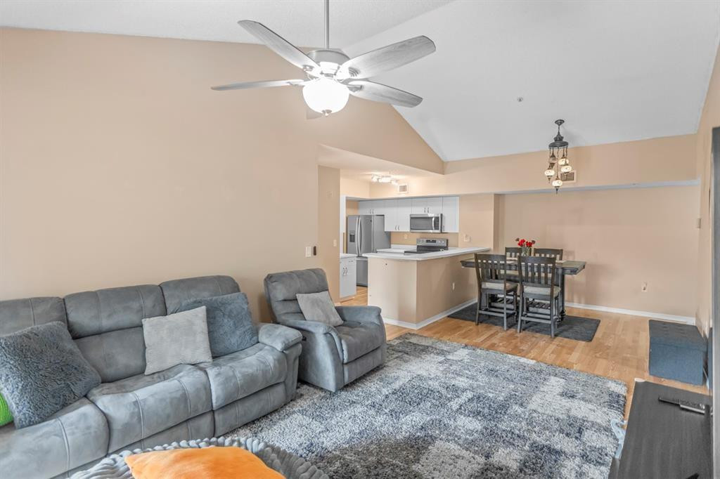 RIVIERA PALMS CONDO - Residential