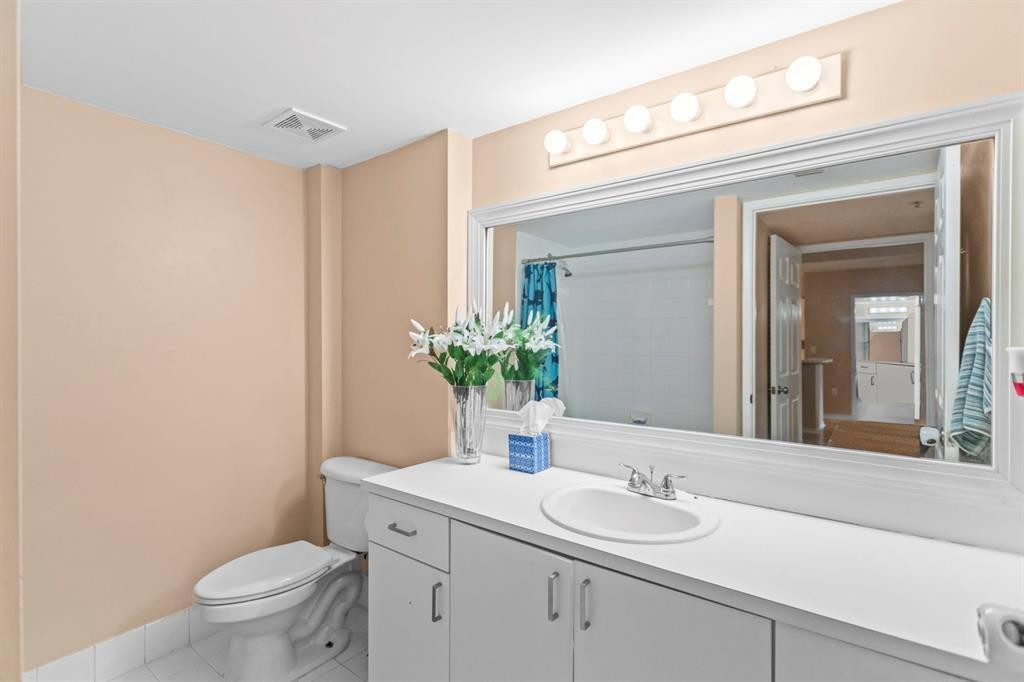 RIVIERA PALMS CONDO - Residential