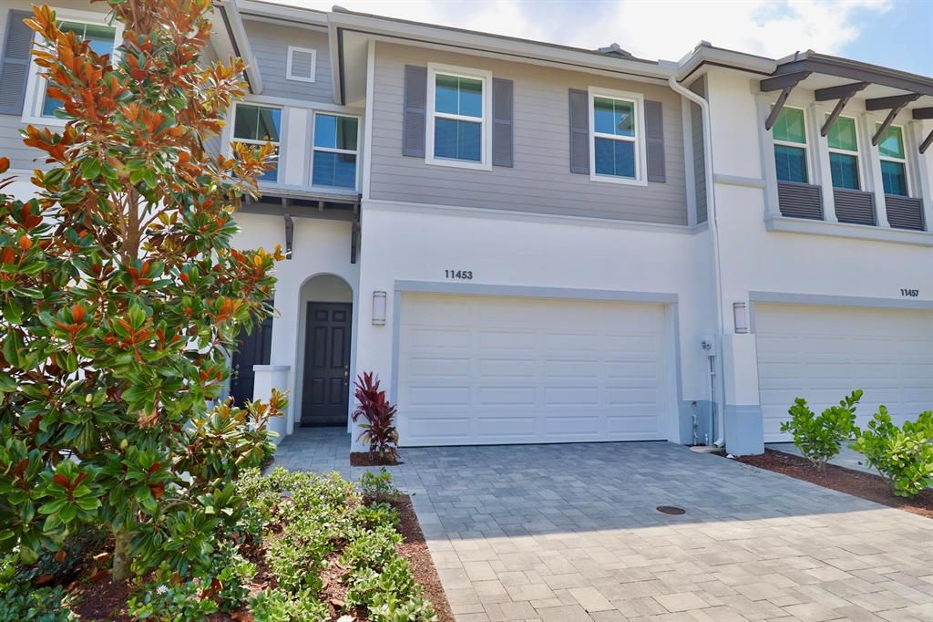 Photo of 11453 Pointe Midtown Drive, Palm Beach Gardens, FL 33418 (MLS # R10801566)