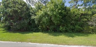 This large (0.27 acre/11,750sq ft) vacant corner lot, located in the sought after community of Oak Hammock, with no HOA, is the perfect location to build your forever home. The property is within 12 to 15 minutes are essential services such as pharmacies, grocers, Walmart, Home Depot, Hotels, Medical, and Educational Facilities. As well as shopping, entertainment and dining, in the plan community of Tradition. The property is close in proximity to major Florida interstates, such as I-95 and the turnpike. The community also houses the beautiful Oak Hammock Park that includes boat ramp, floating dock, grilling station picnic tables, 2 fishing piers and fish cleaning station, playground, walking, biking and dog walking etc. Also within walking distance is the invincible Paint Ball Park.
