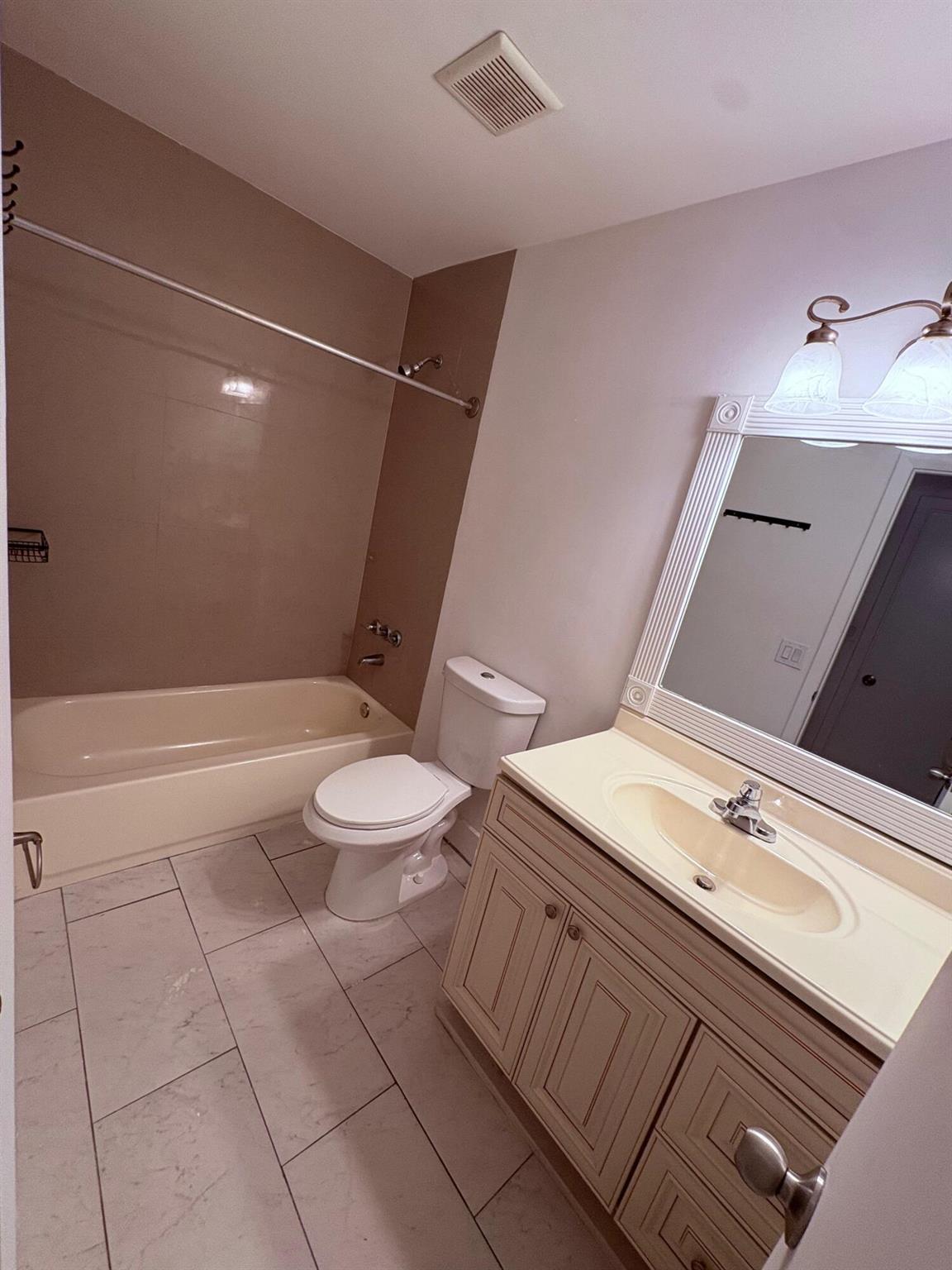 City of Ft. Lauderhill - Residential Lease