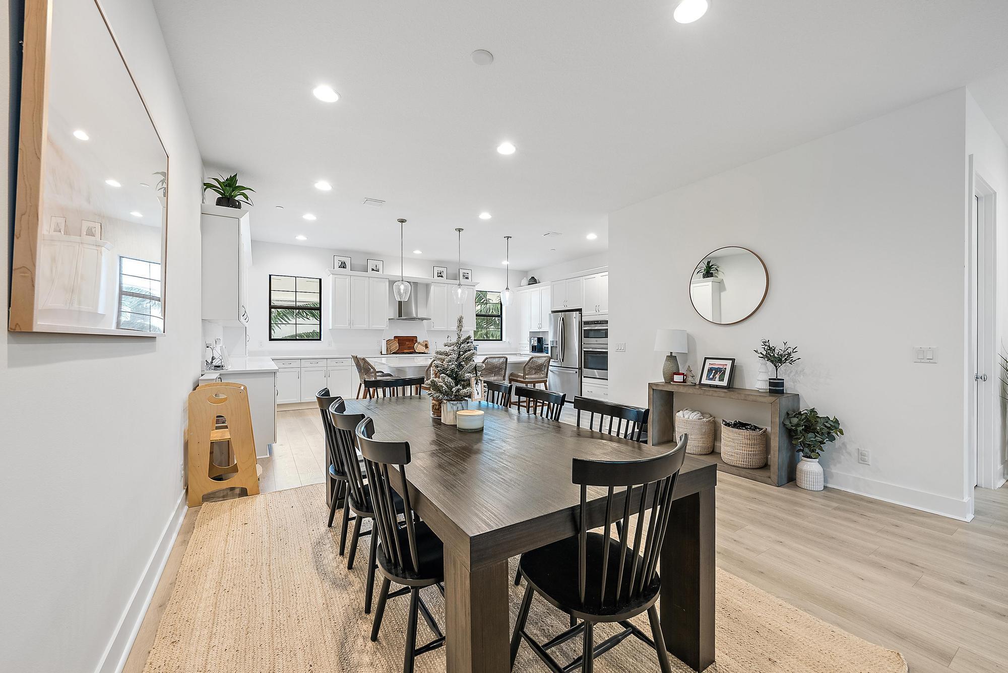 ALTON NEIGHBORHOOD 4 - Residential Lease