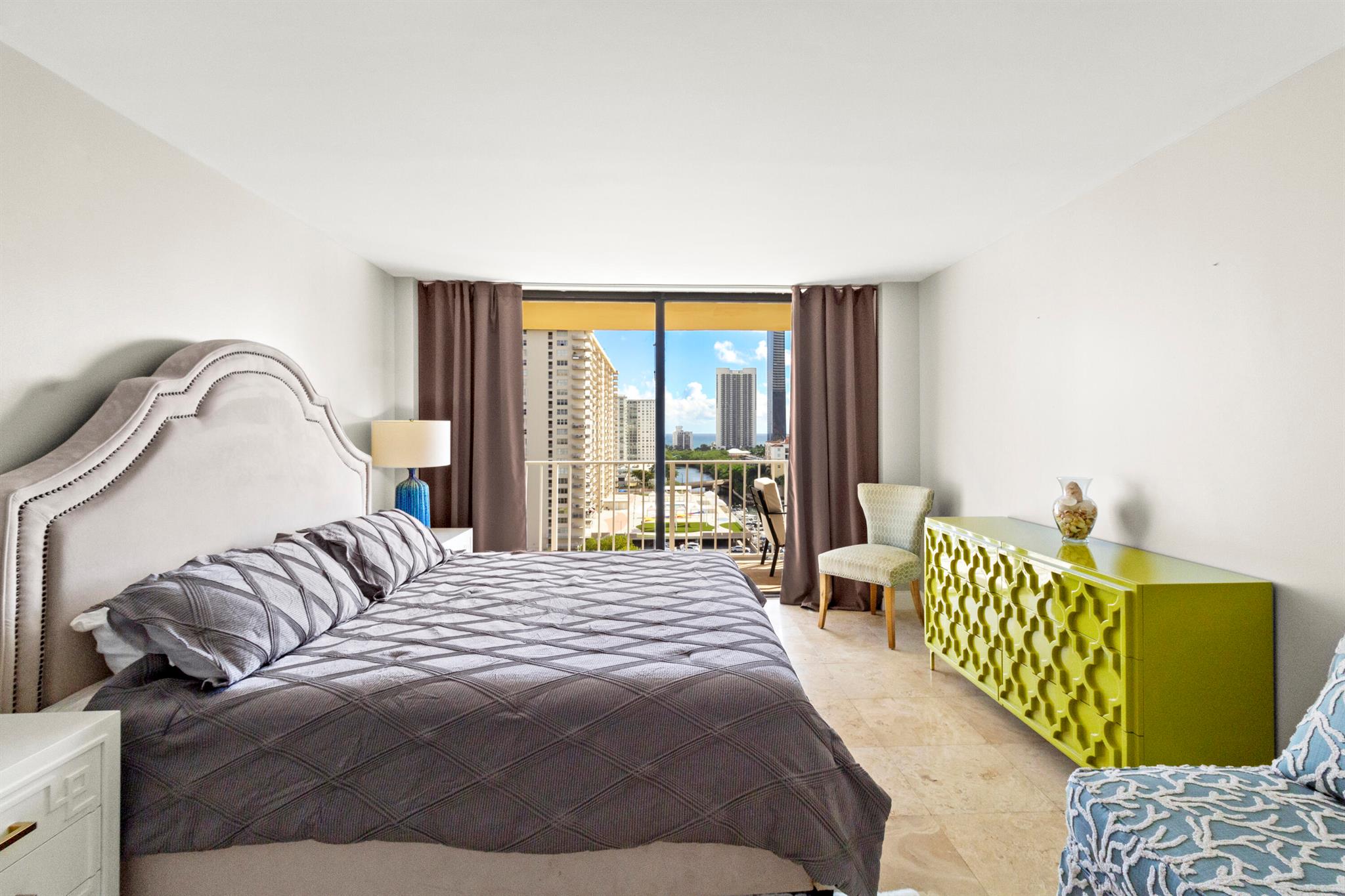 WINSTON TOWERS 700 CONDO - Residential Lease