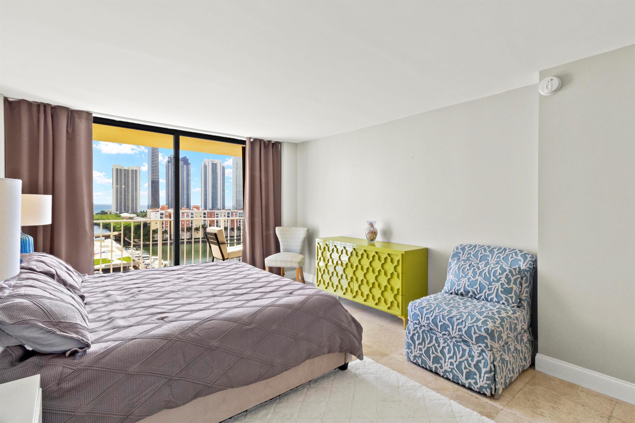 WINSTON TOWERS 700 CONDO - Residential Lease