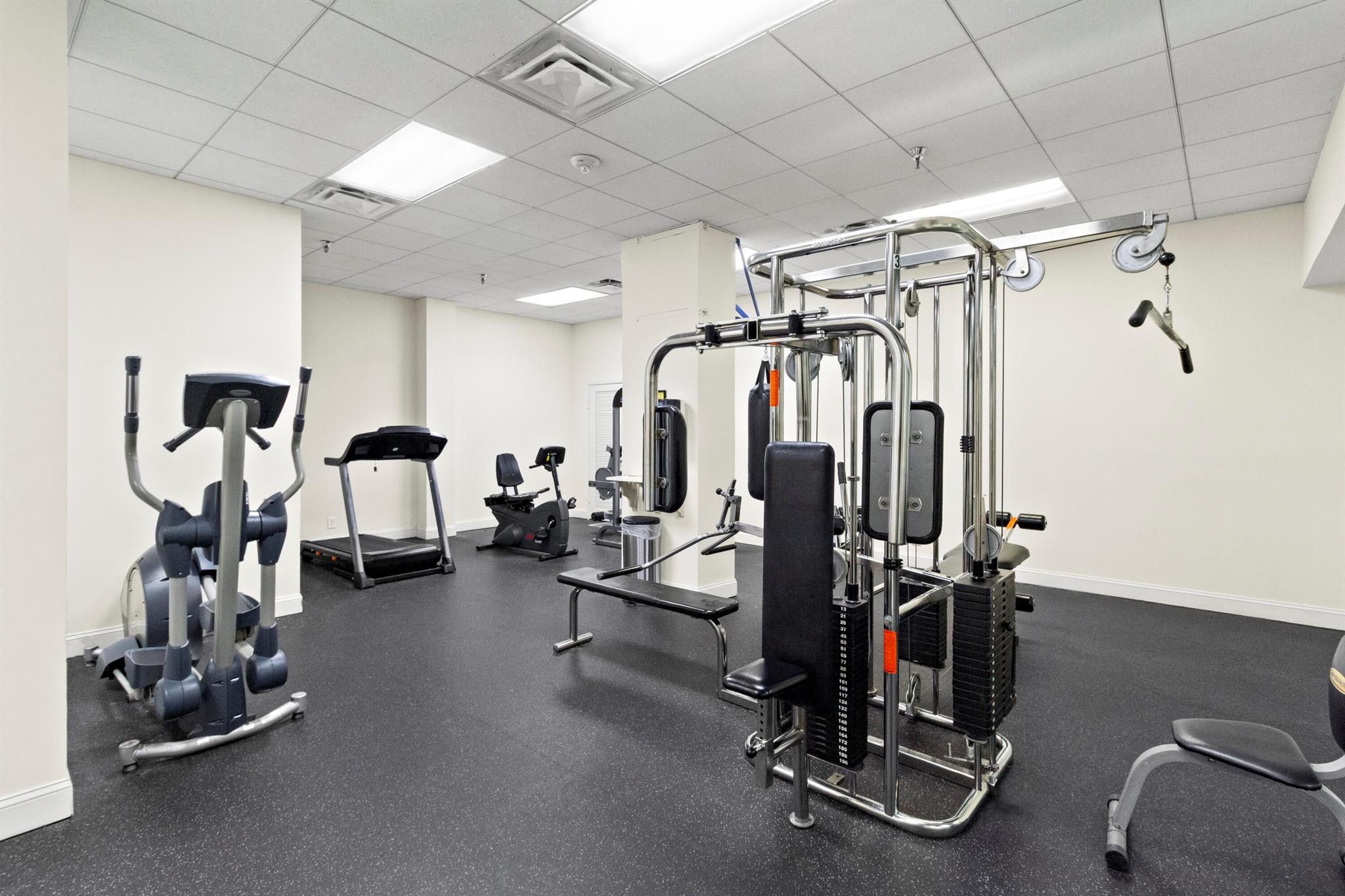 WINSTON TOWERS 700 CONDO - Residential Lease