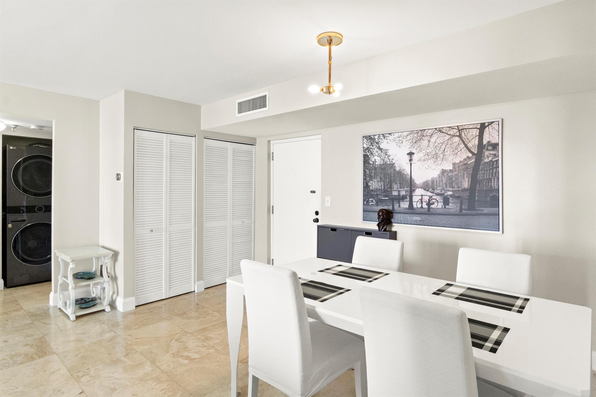 WINSTON TOWERS 700 CONDO - Residential Lease