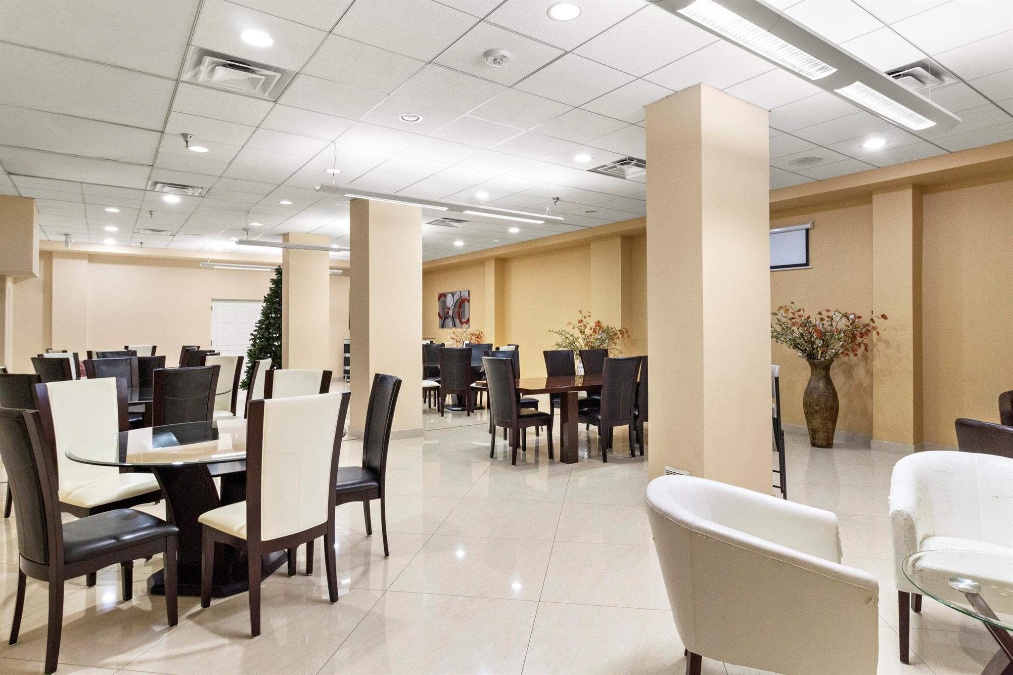 WINSTON TOWERS 700 CONDO - Residential Lease