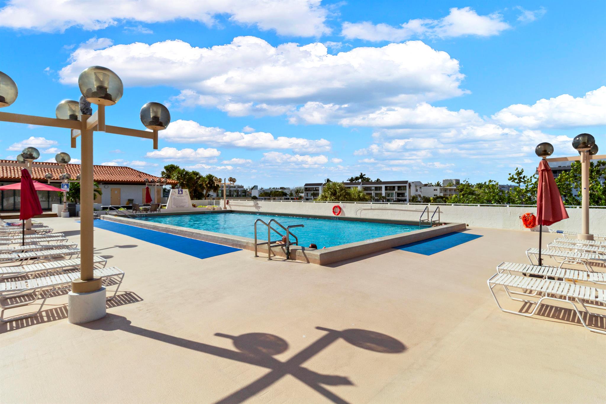 WINSTON TOWERS 700 CONDO - Residential Lease