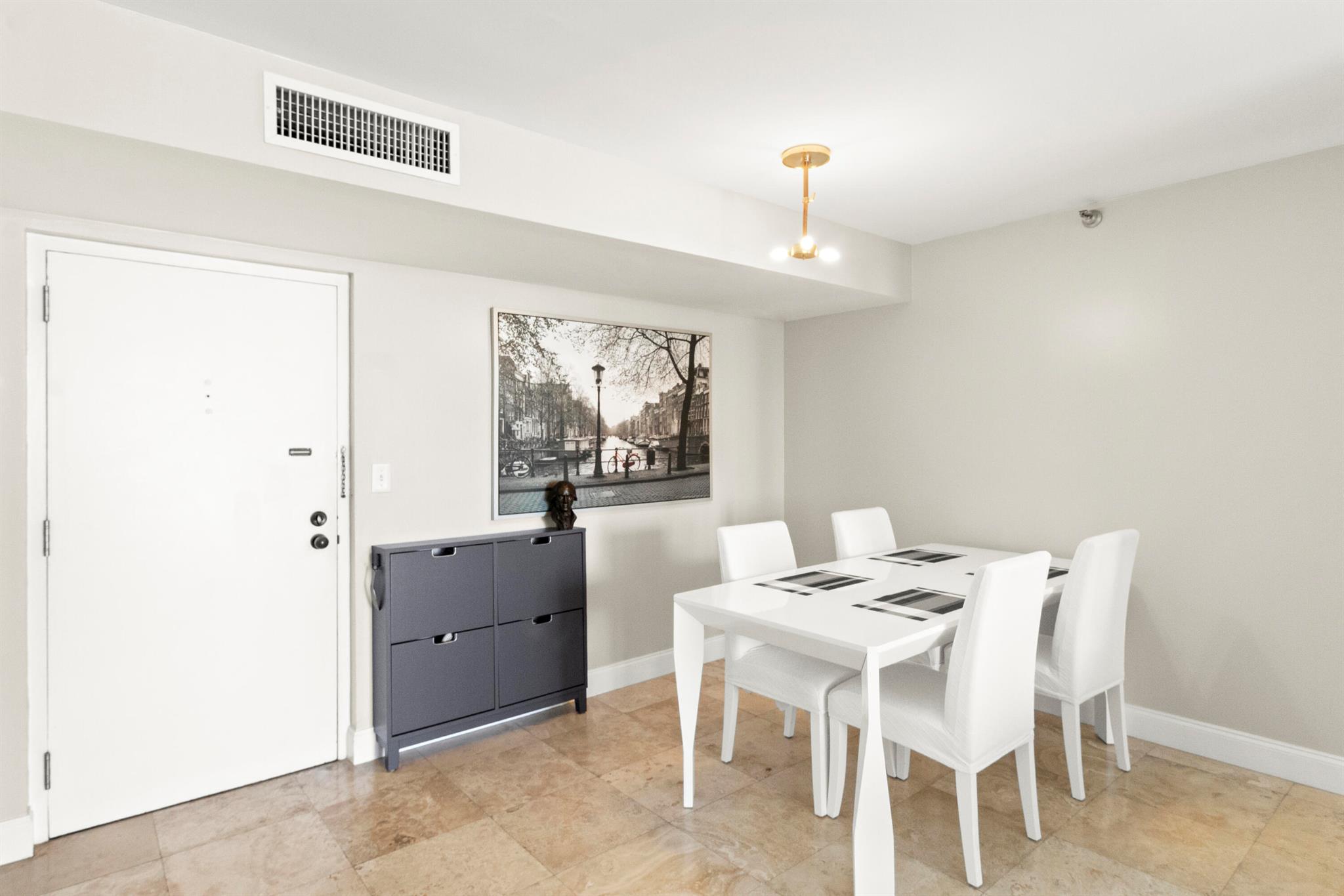 WINSTON TOWERS 700 CONDO - Residential Lease