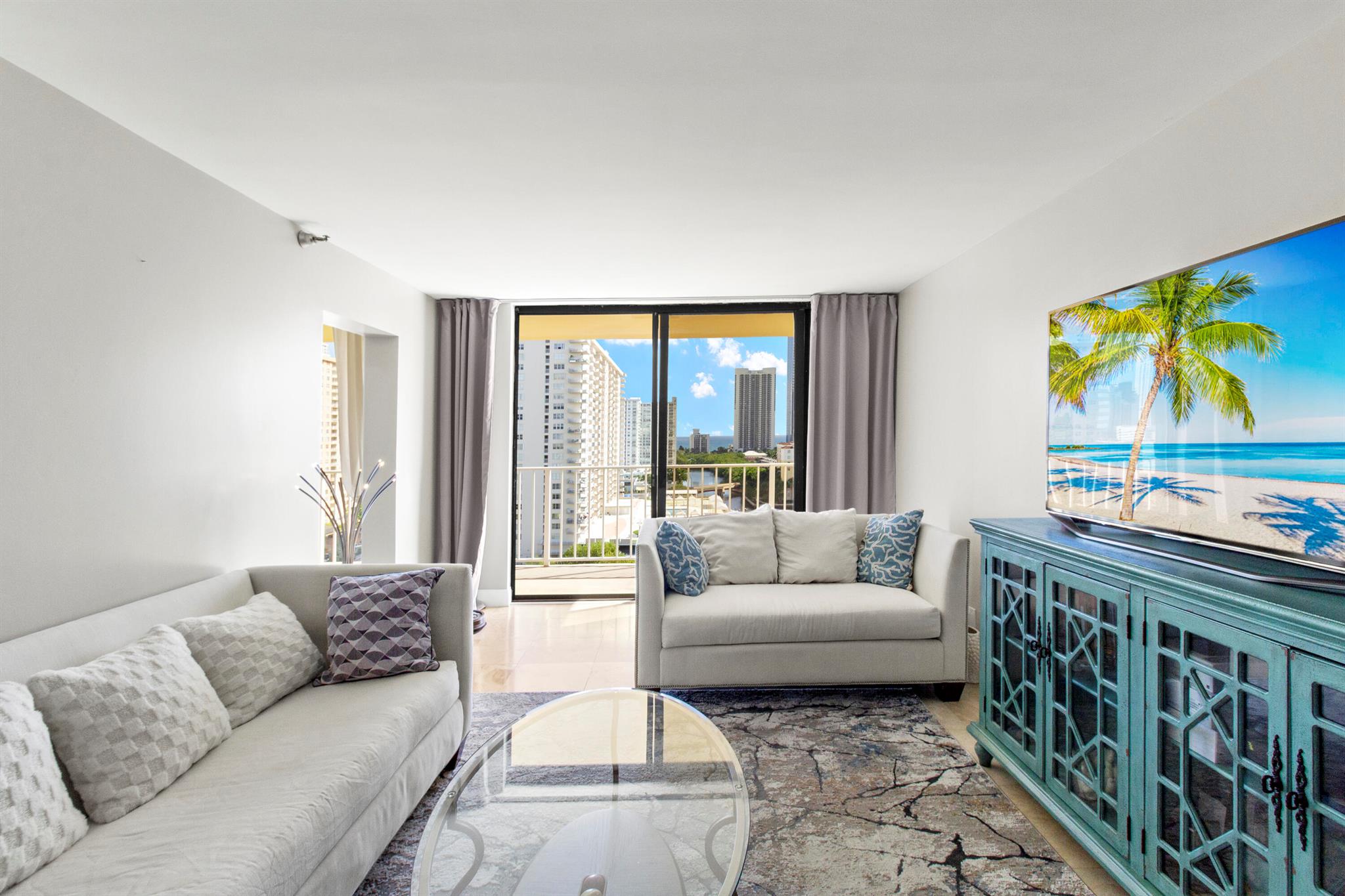 WINSTON TOWERS 700 CONDO - Residential Lease