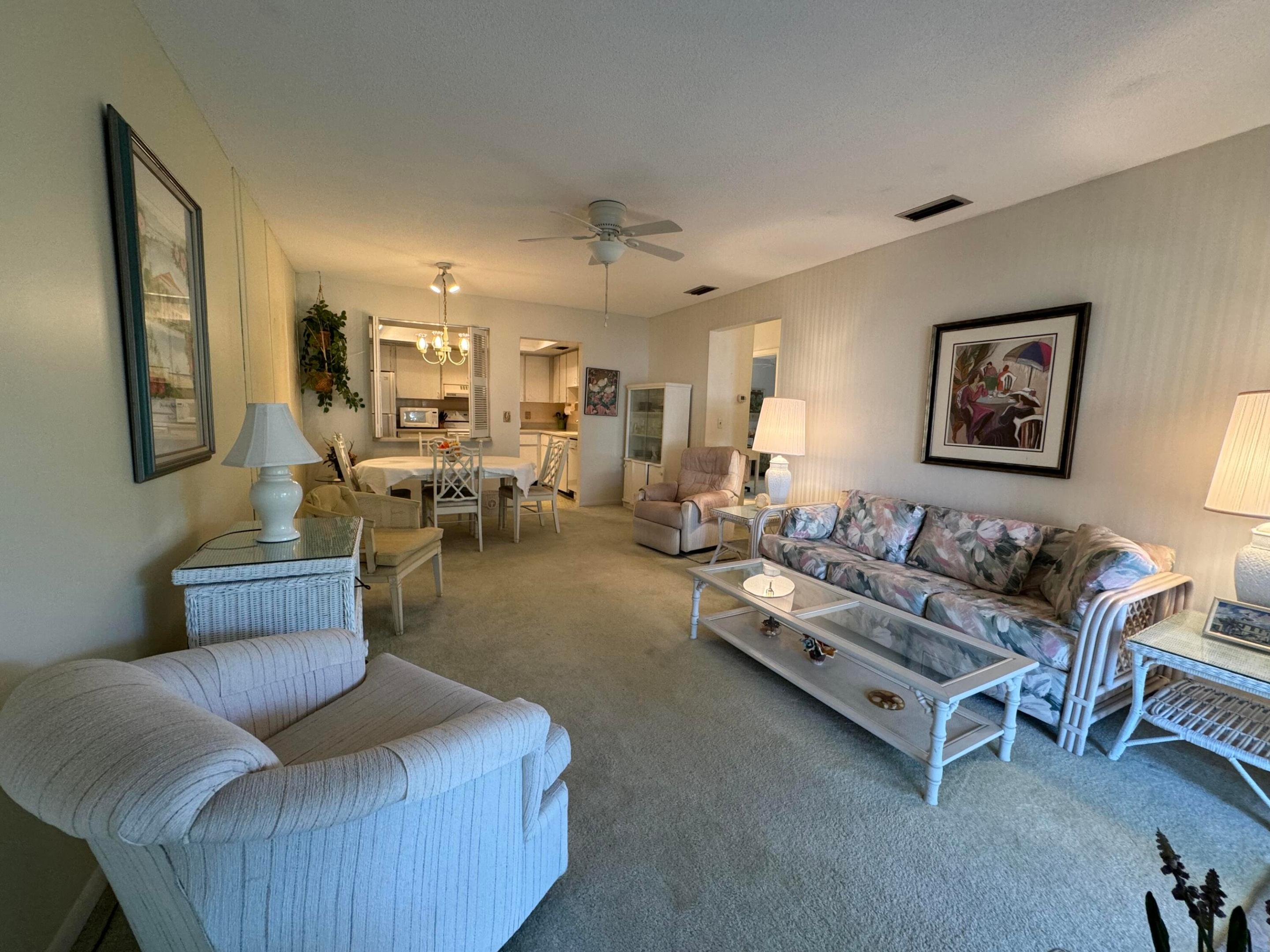 FOUR SEA SUNS CONDOMINIUM - Residential