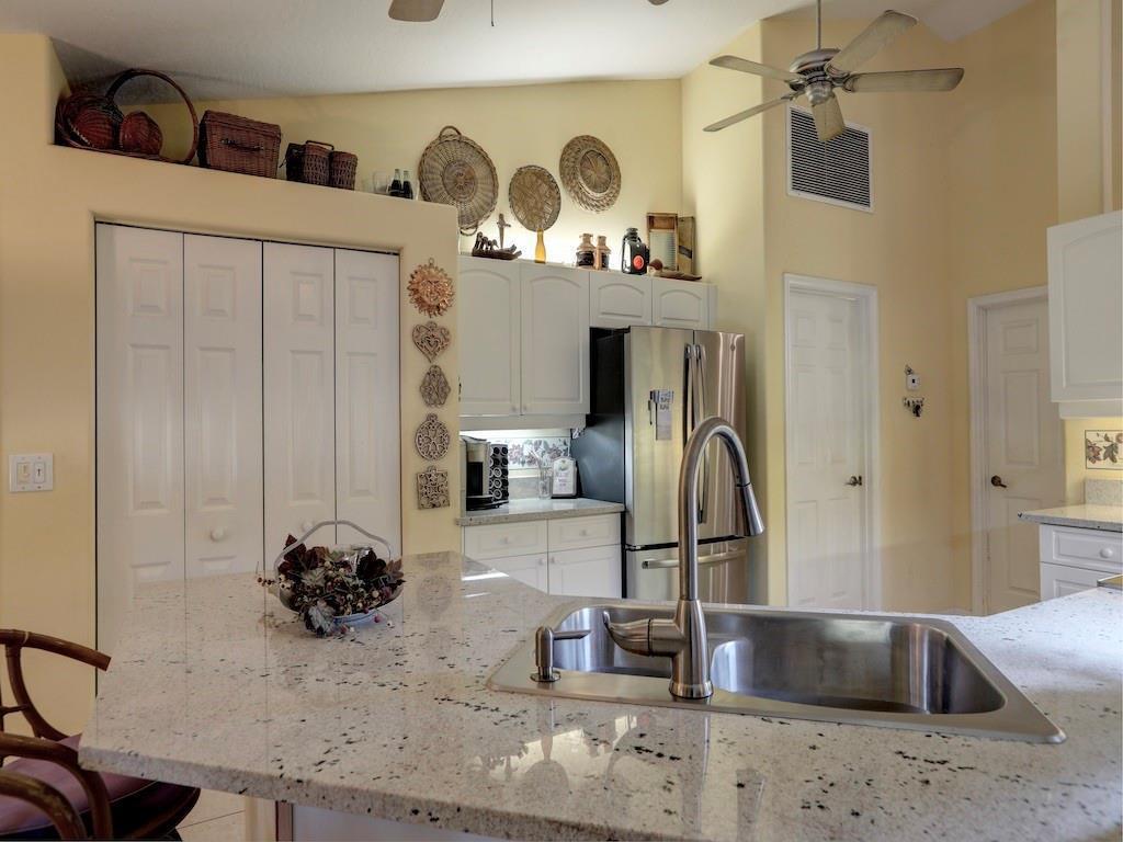 FISCHER LAKE ISLAND PHASE - Residential