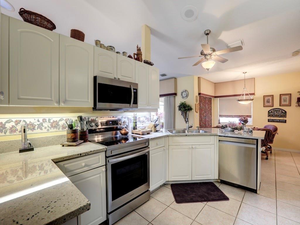 FISCHER LAKE ISLAND PHASE - Residential