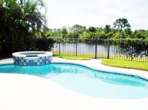 Falls at Jensen Beach - Residential