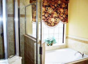 Falls at Jensen Beach - Residential