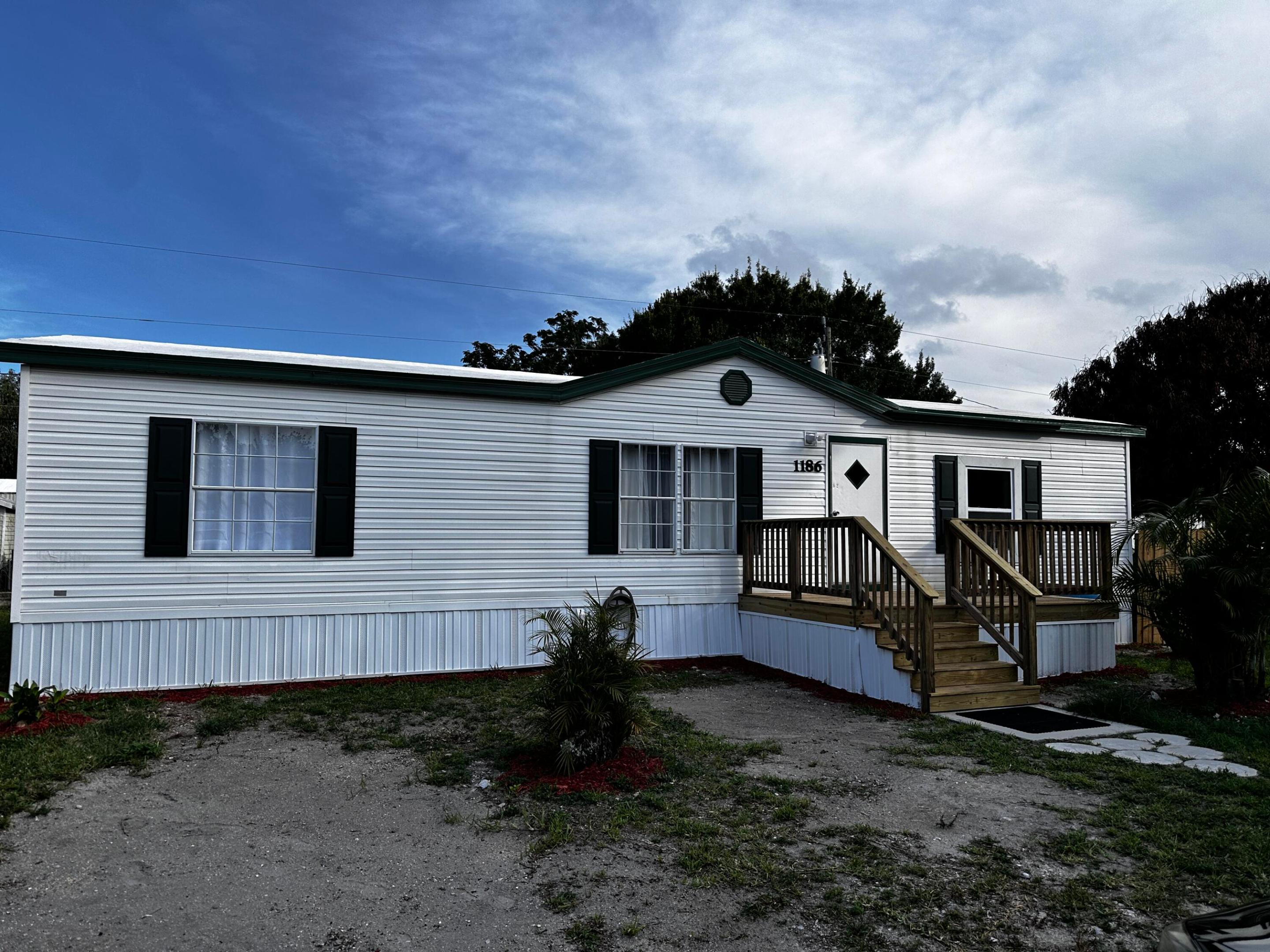 SUNSHINE PARKWAY MANOR UNRECORDED - Residential