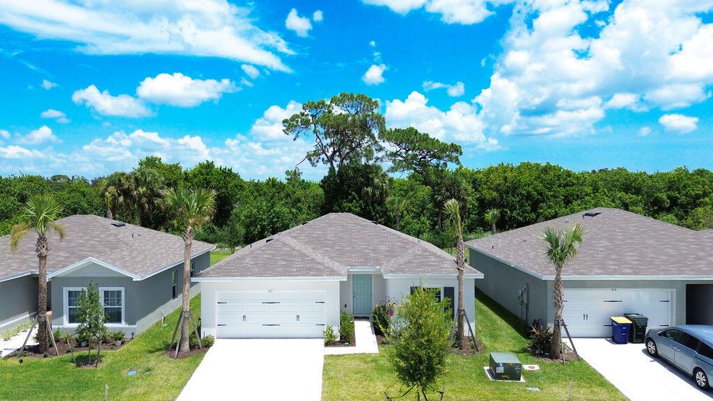 452 Cherimoya Street