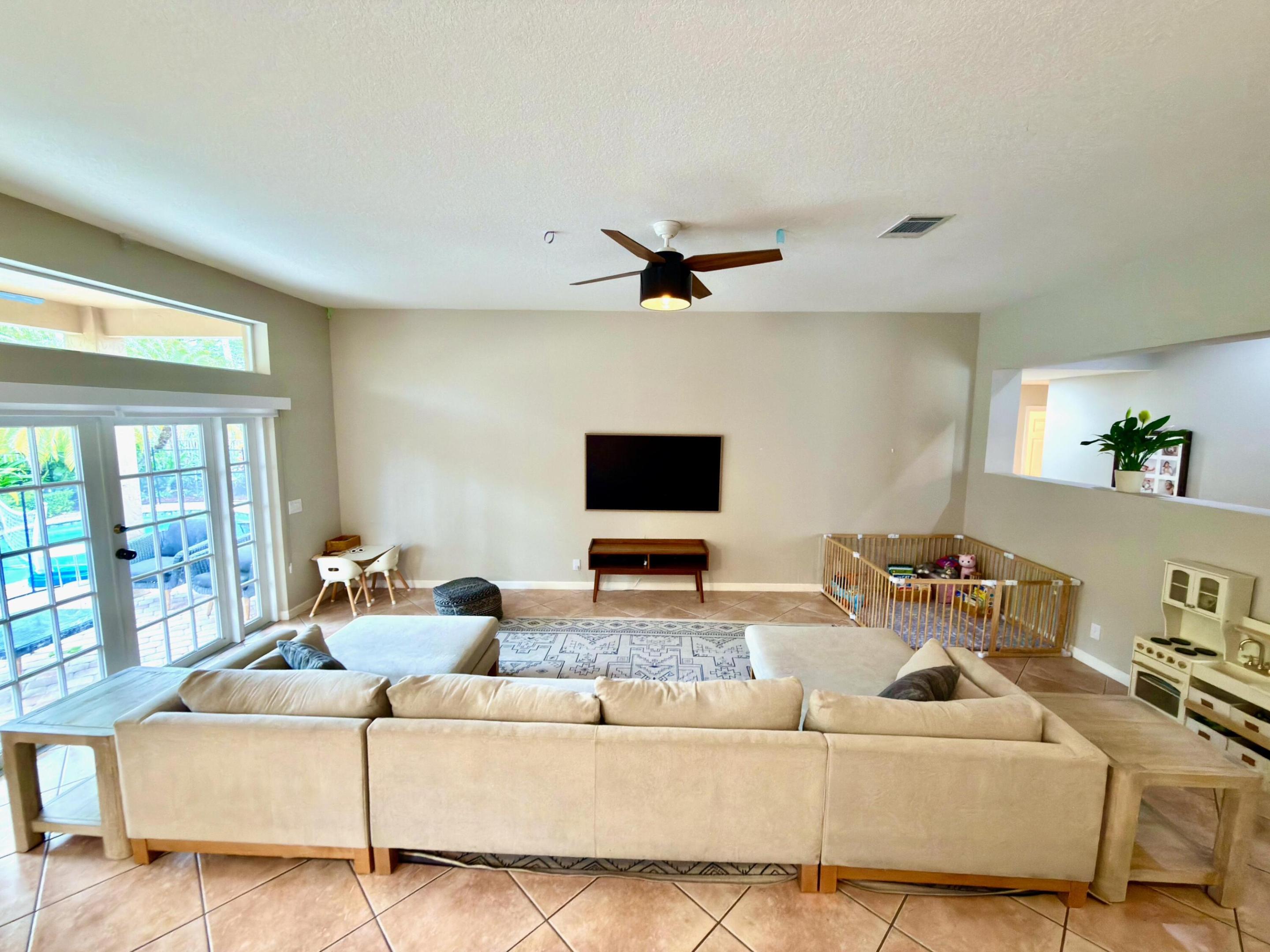 SECTOR 2-PARCELS 1 2 3 4 5 6 7 - Residential