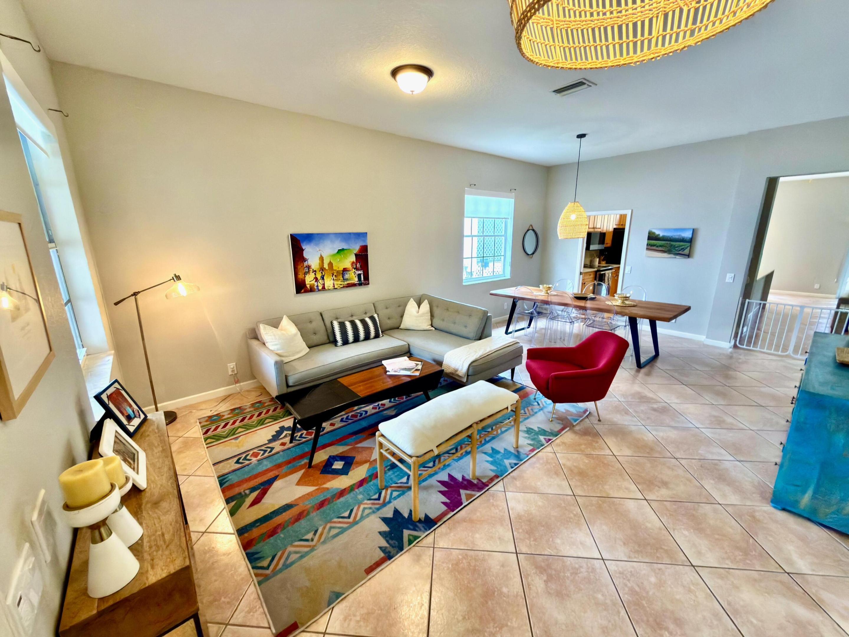 1618 Royal Grove Way