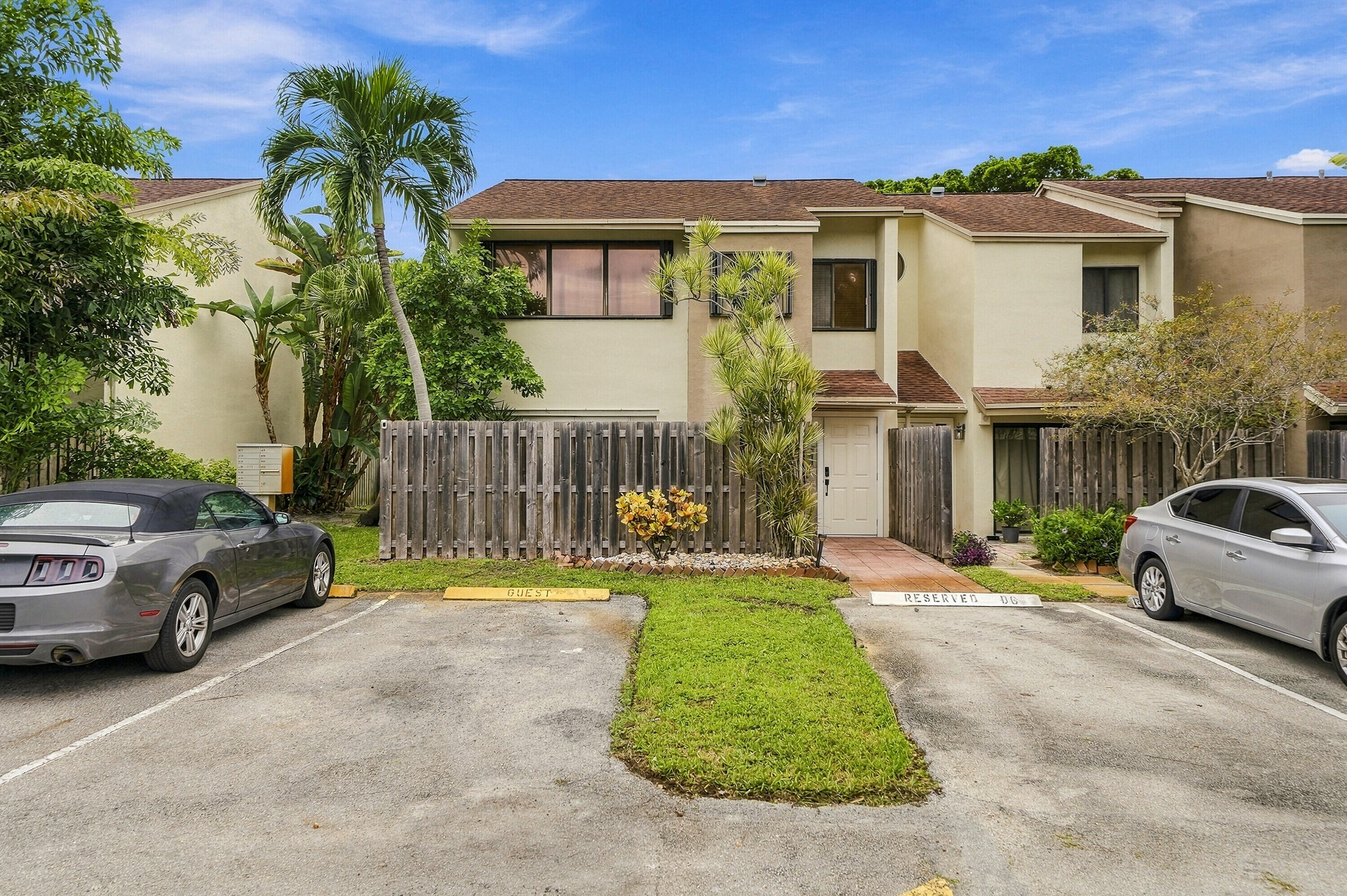 View photos, virtual tours, details... 341 City View Drive