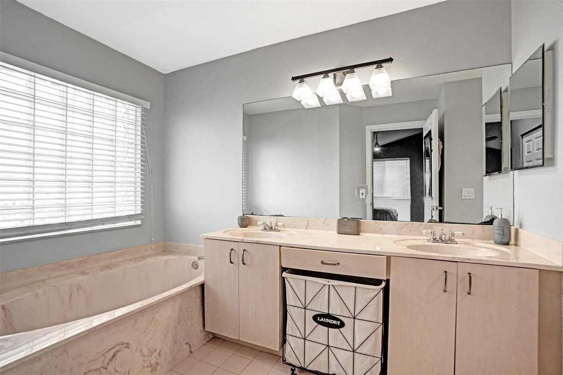 Regency Lakes At Coconut - Residential