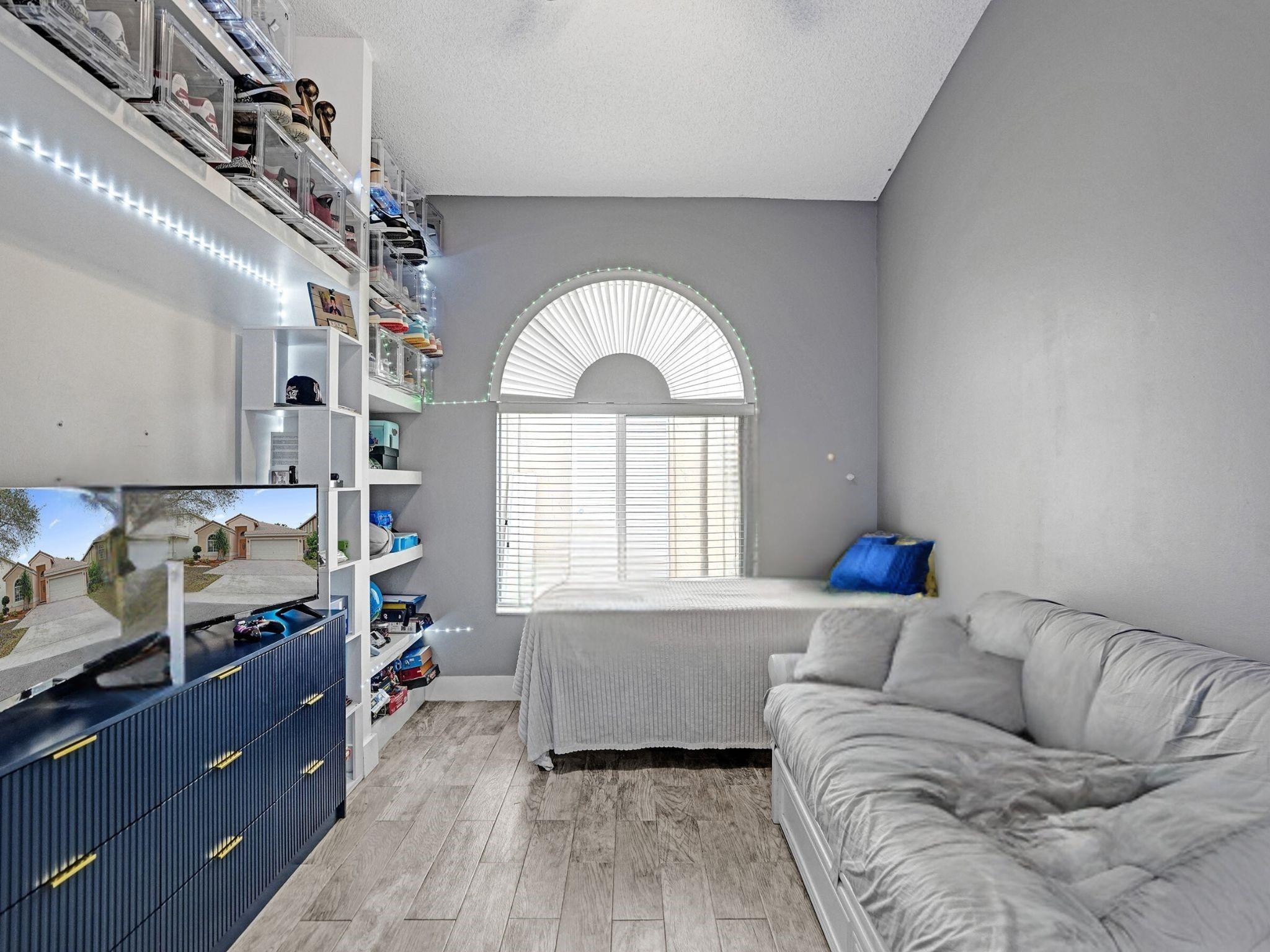 Regency Lakes At Coconut - Residential