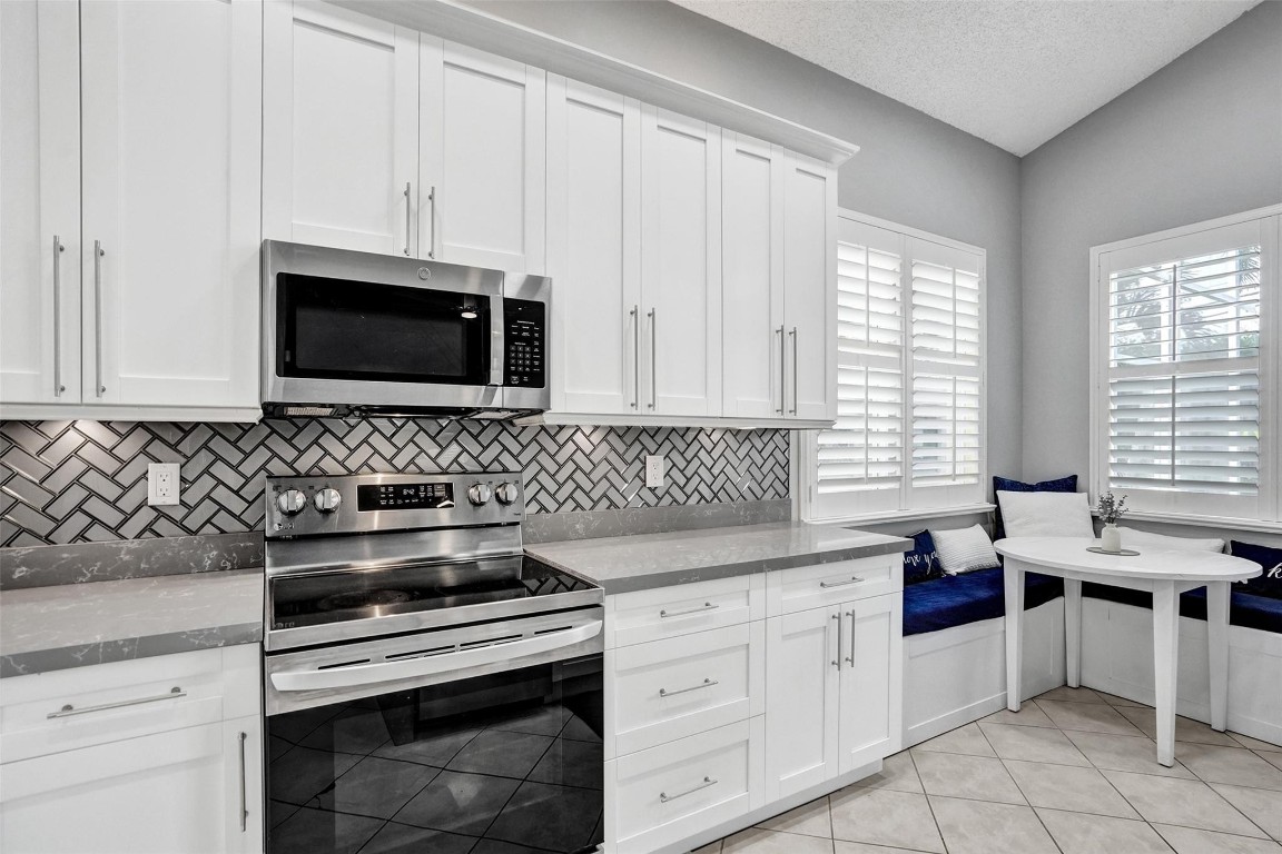 Regency Lakes At Coconut - Residential