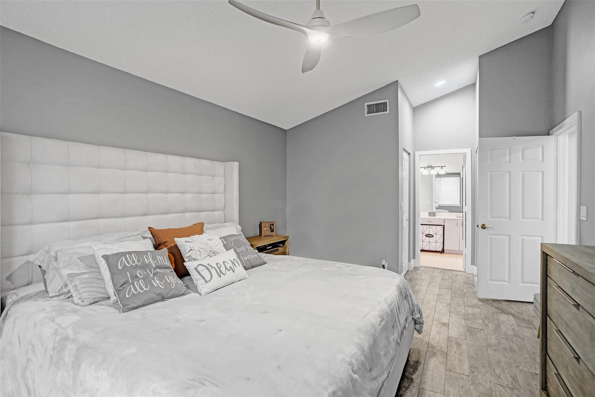 Regency Lakes At Coconut - Residential