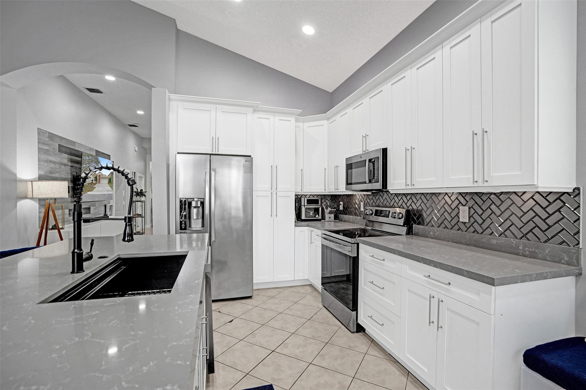 Regency Lakes At Coconut - Residential