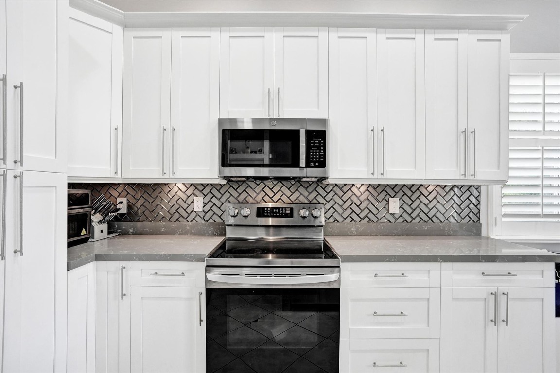 Regency Lakes At Coconut - Residential