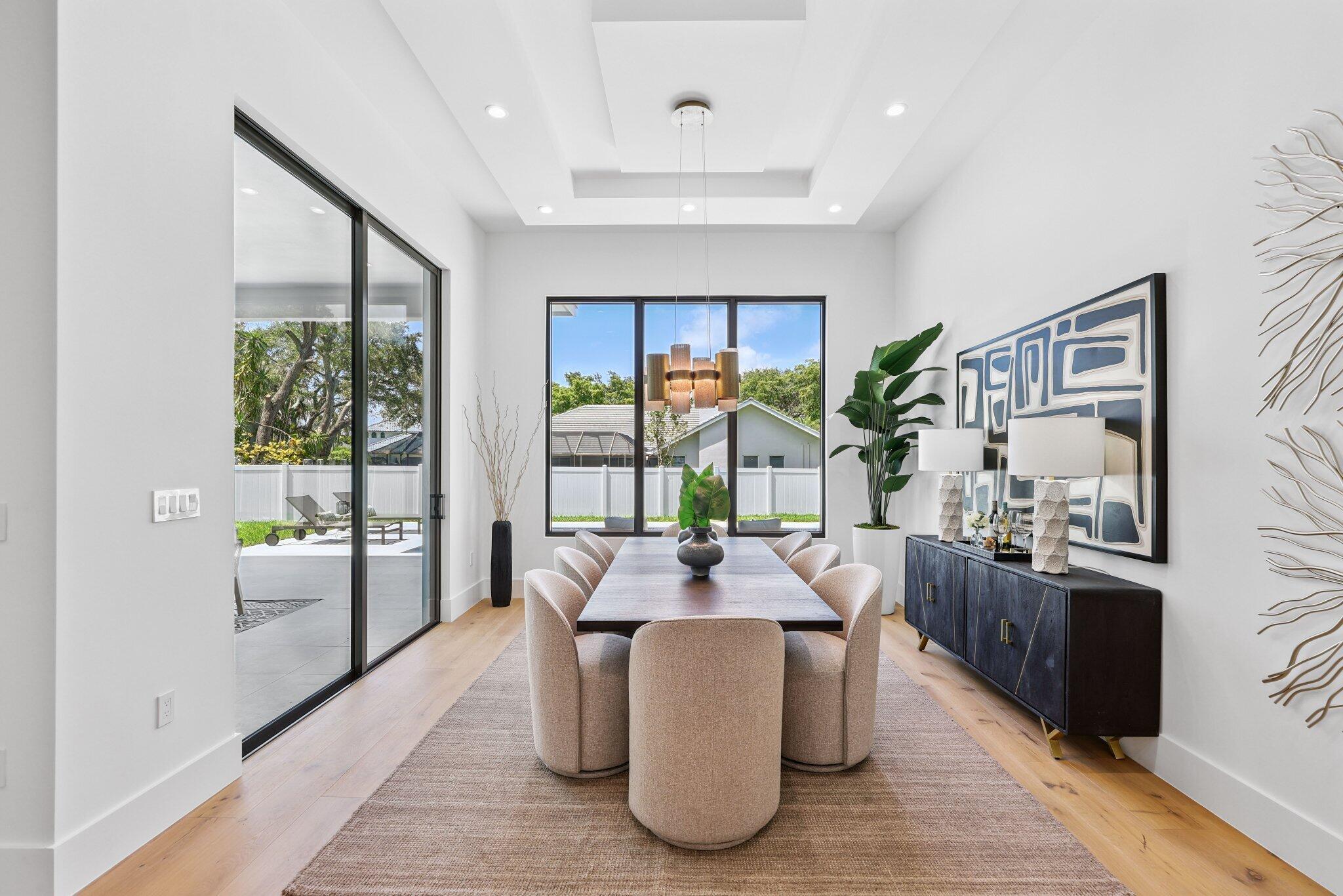 WOODFIELD HUNT CLUB - Residential