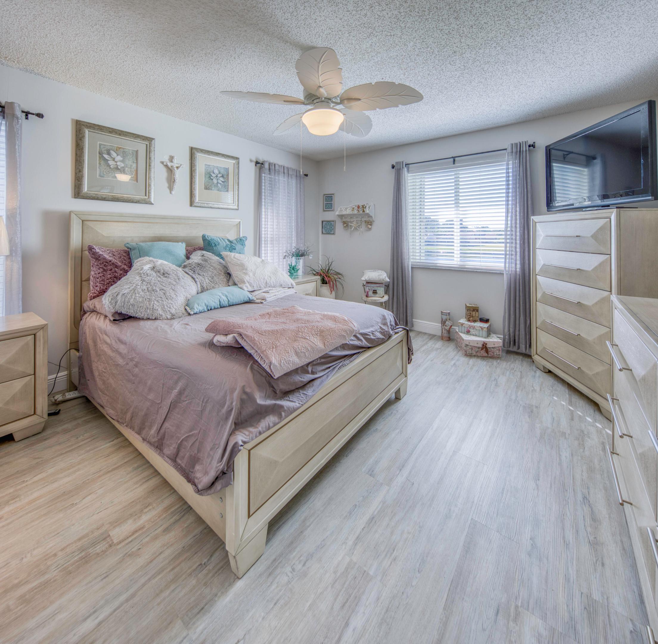 PINES OF DELRAY NORTH CONDO - Residential