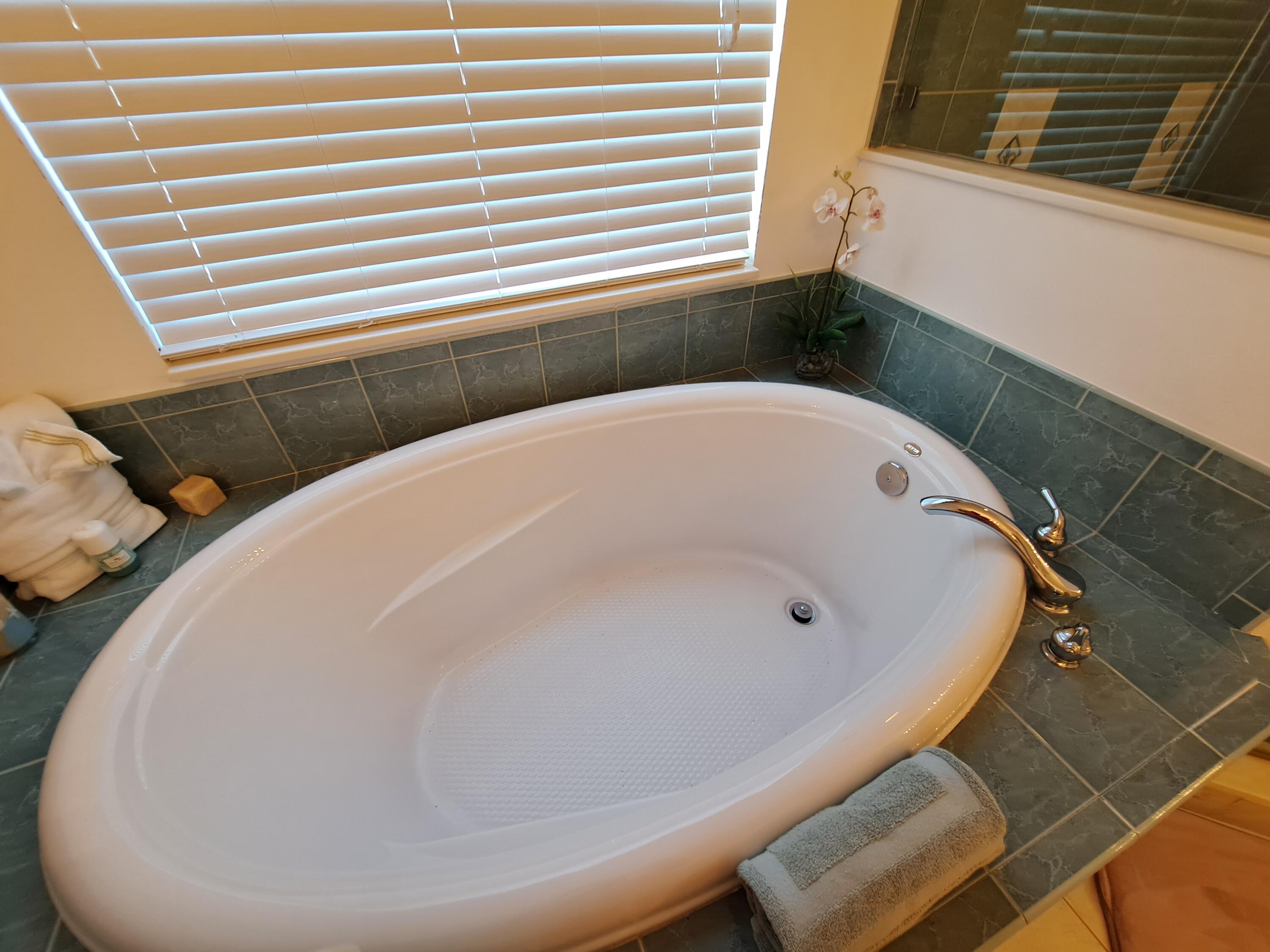 MARINER BAY - Residential Lease