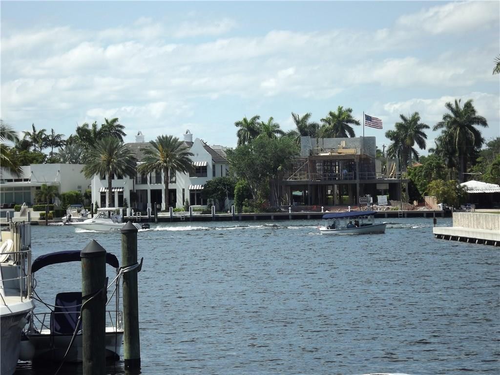 Venice 8-12 B - Residential