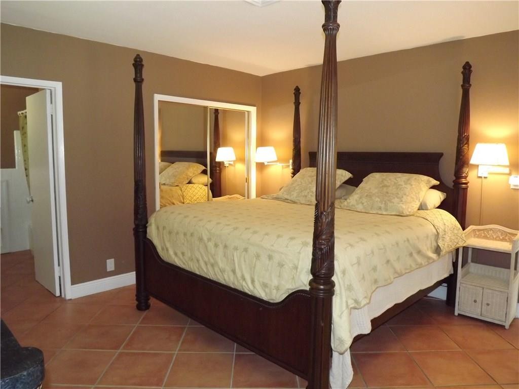 Venice 8-12 B - Residential