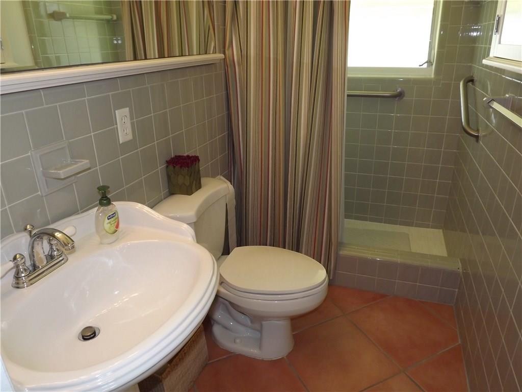 Venice 8-12 B - Residential