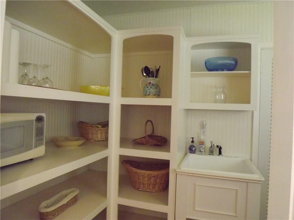 Venice 8-12 B - Residential