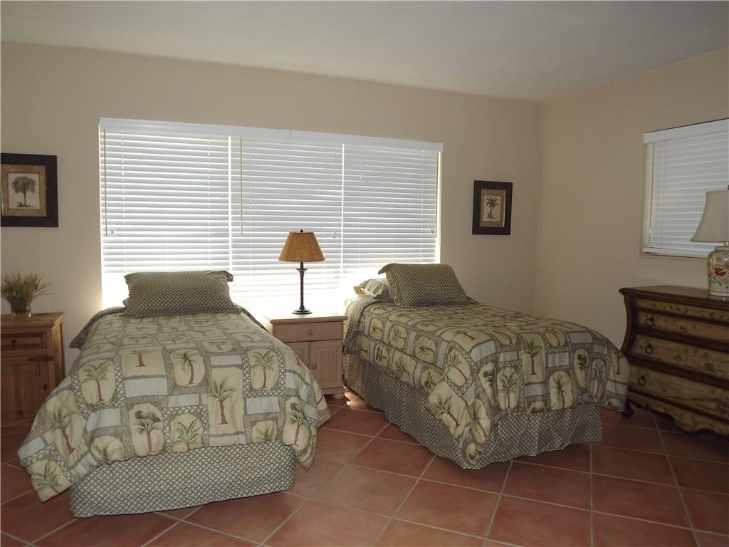 Venice 8-12 B - Residential