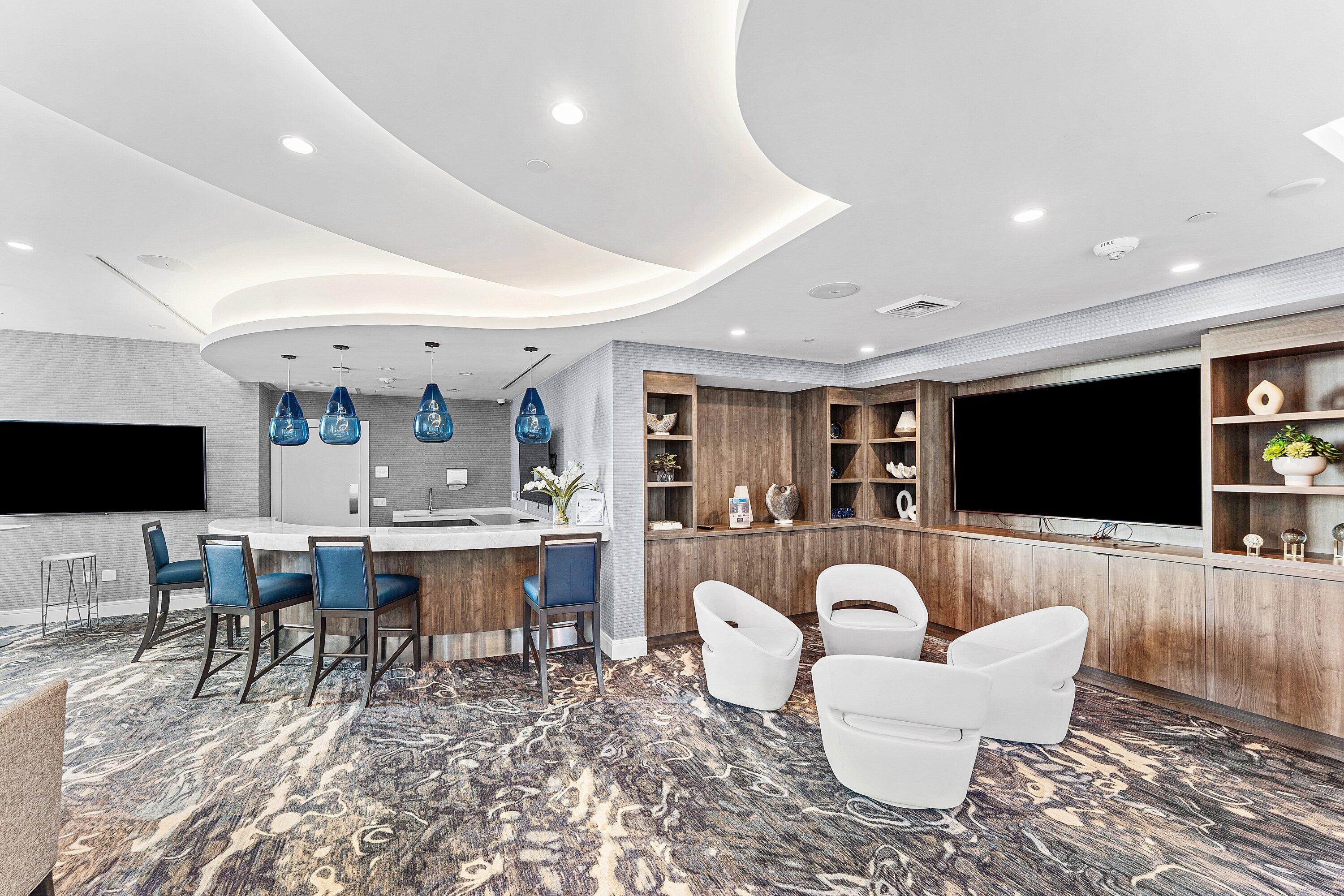 100 LAS OLAS CONDO - Residential