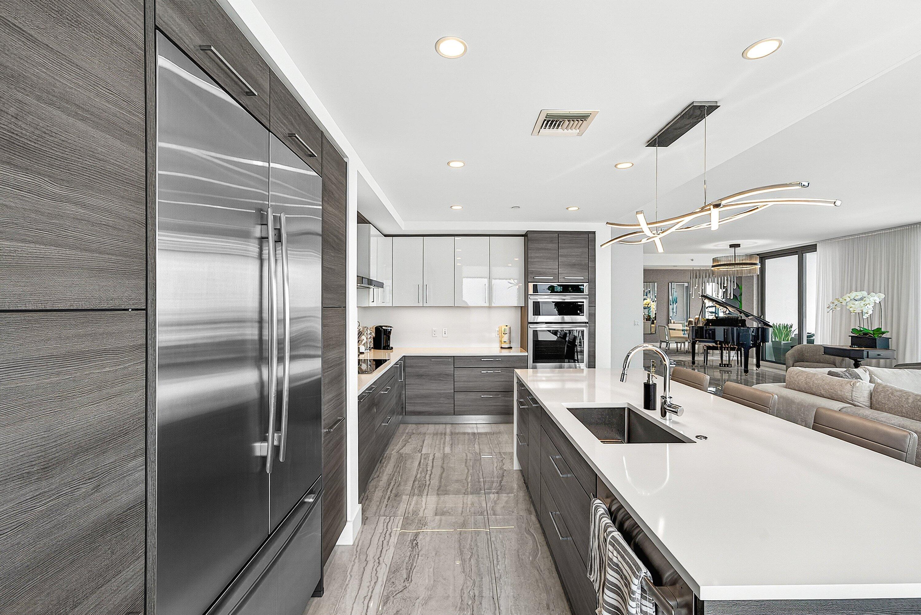 100 LAS OLAS CONDO - Residential