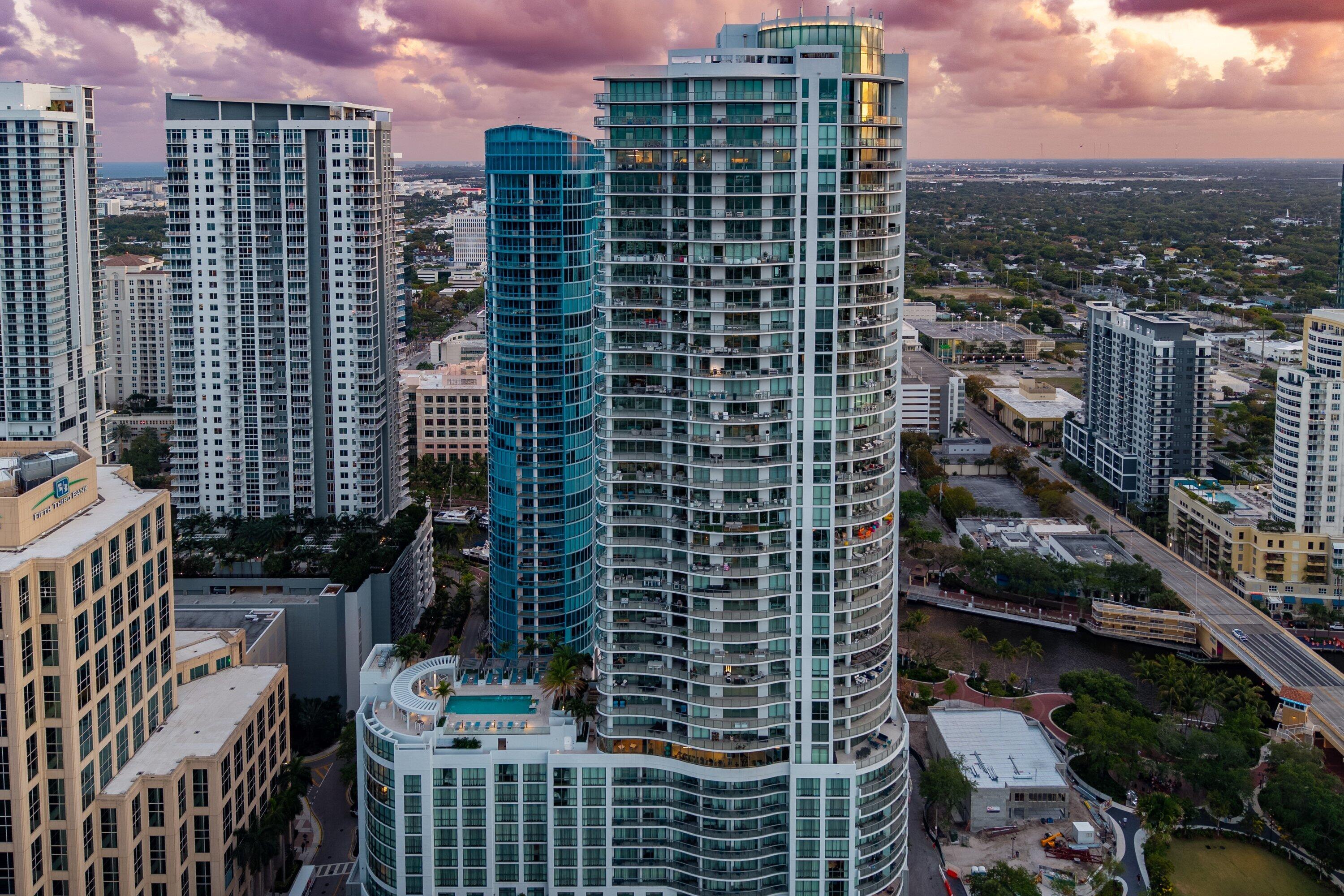 100 LAS OLAS CONDO - Residential