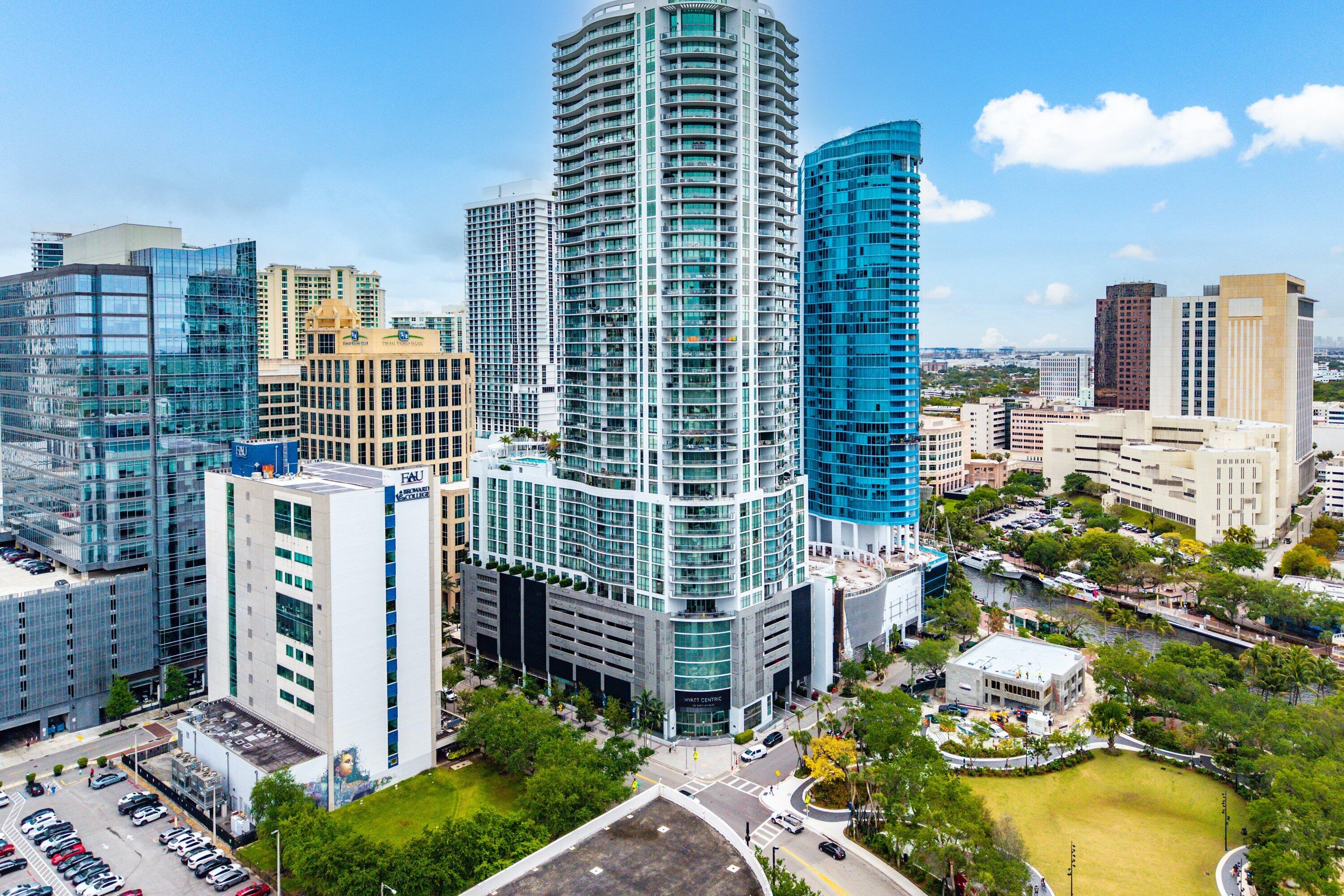 100 LAS OLAS CONDO - Residential