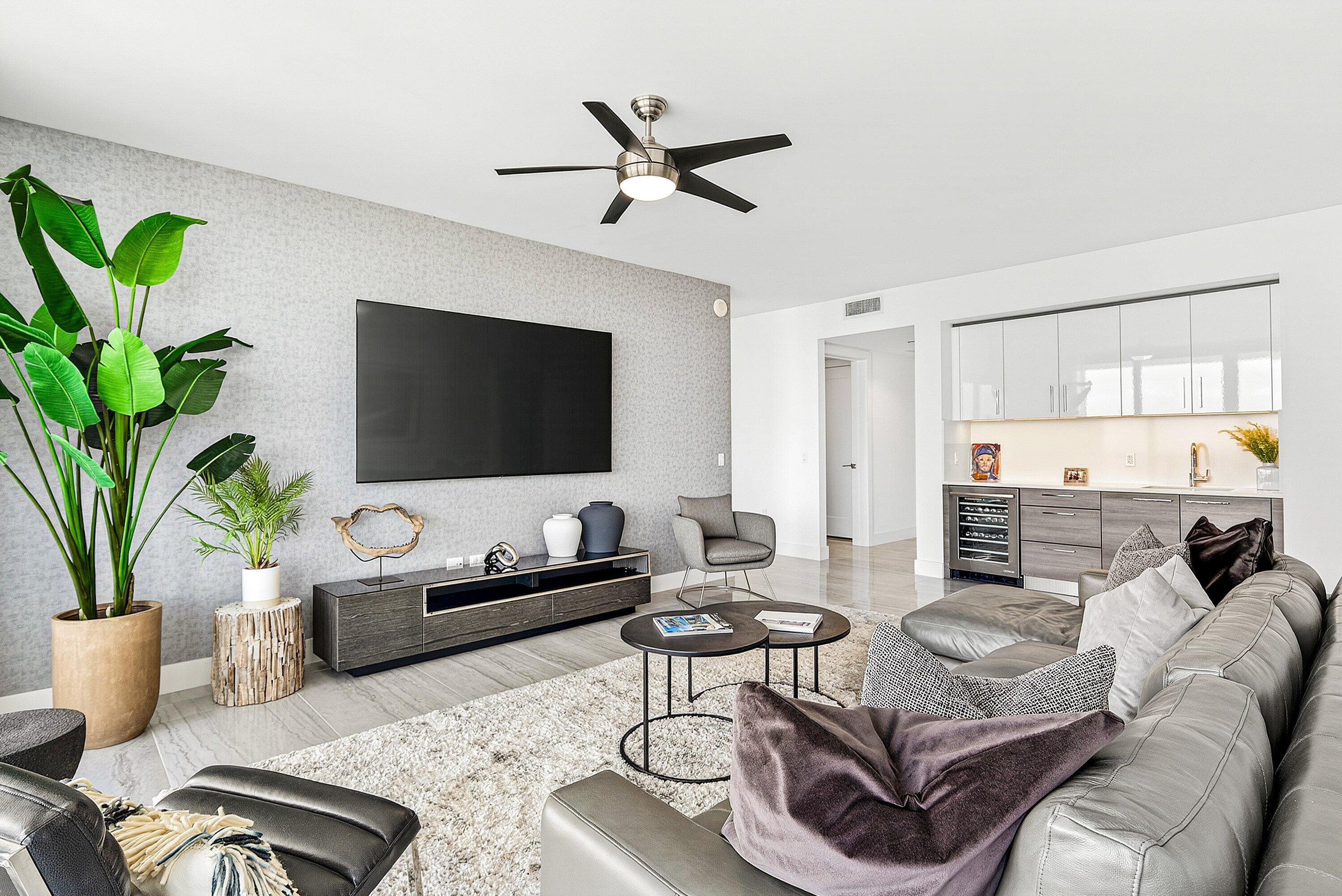 100 LAS OLAS CONDO - Residential