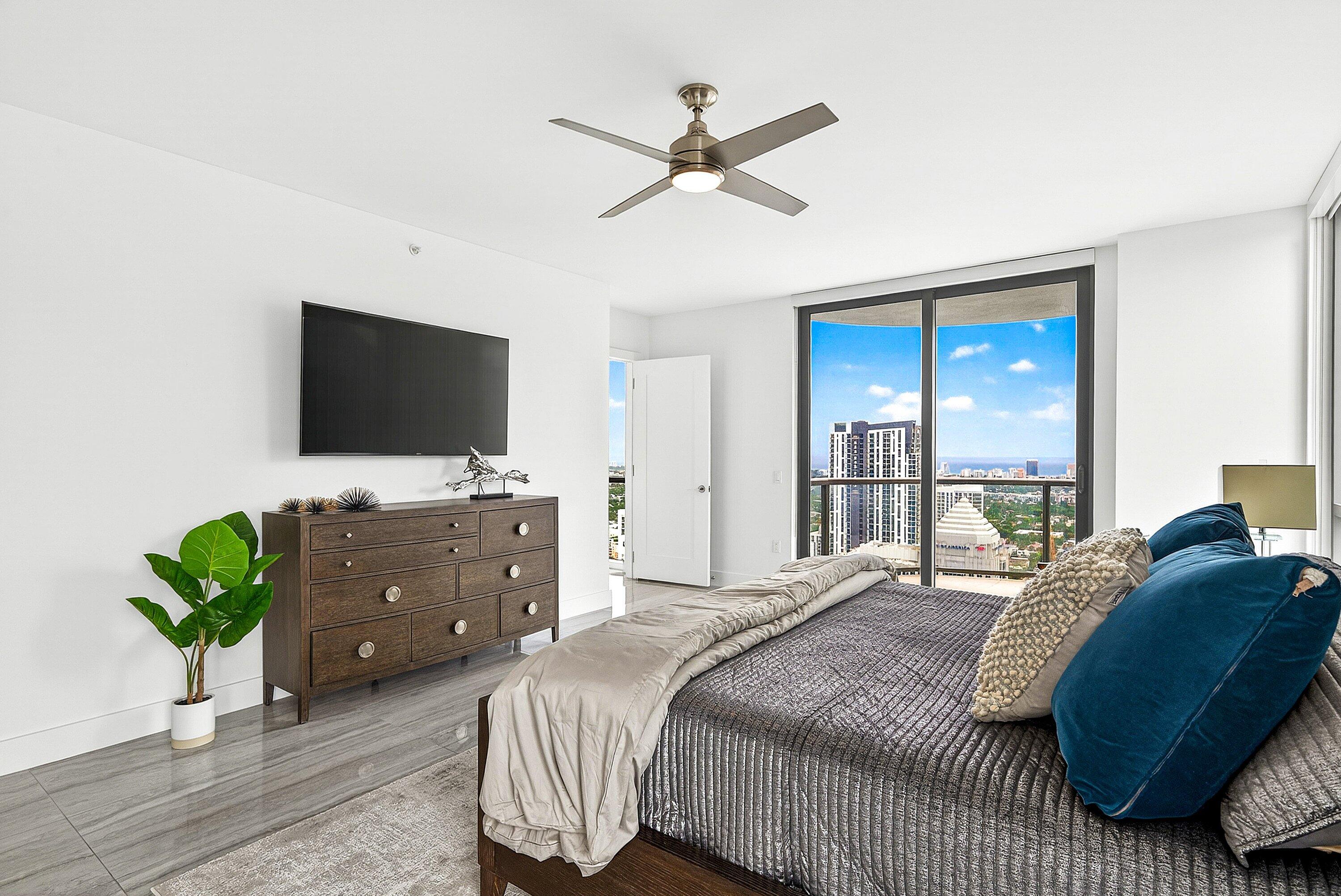 100 LAS OLAS CONDO - Residential