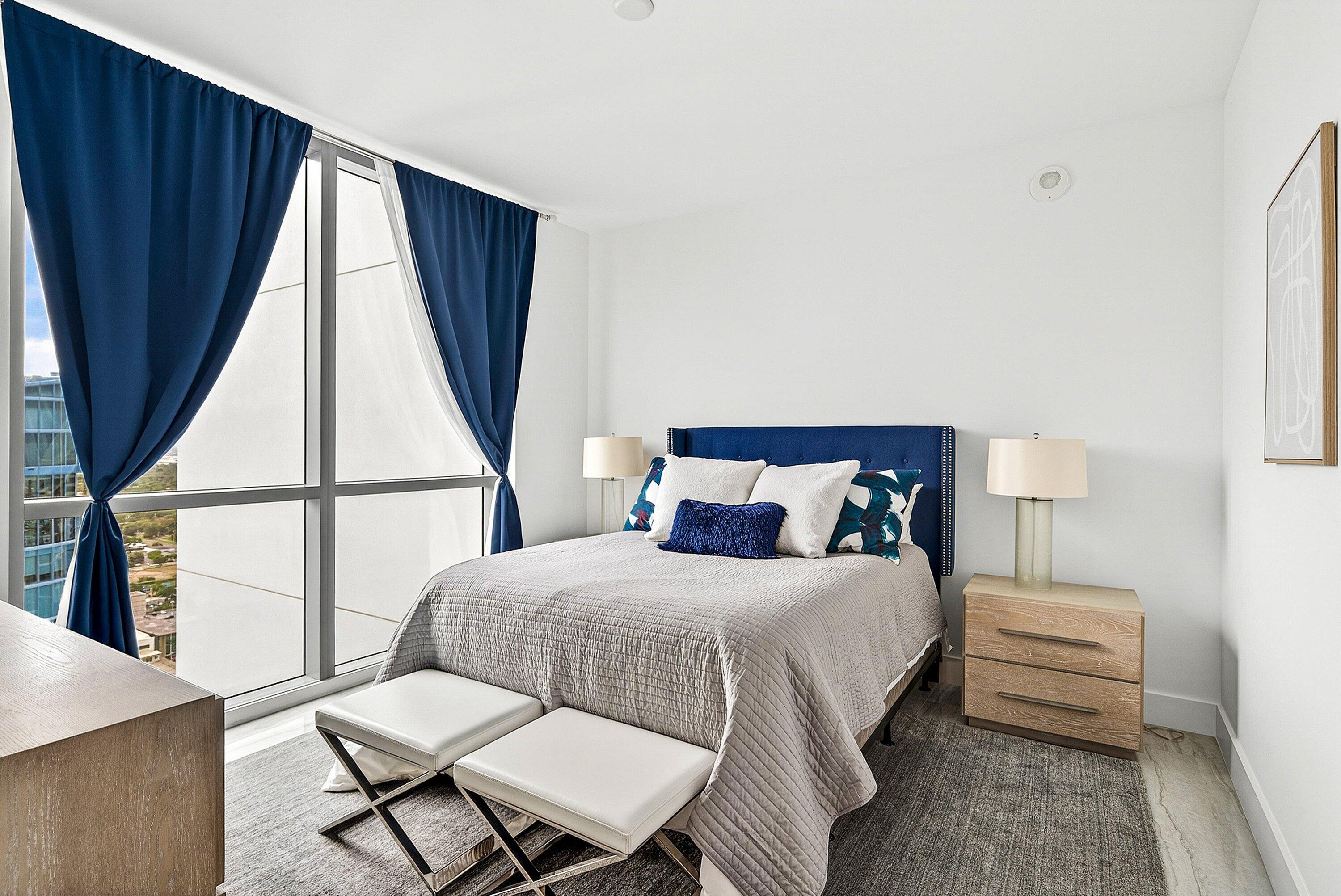 100 LAS OLAS CONDO - Residential