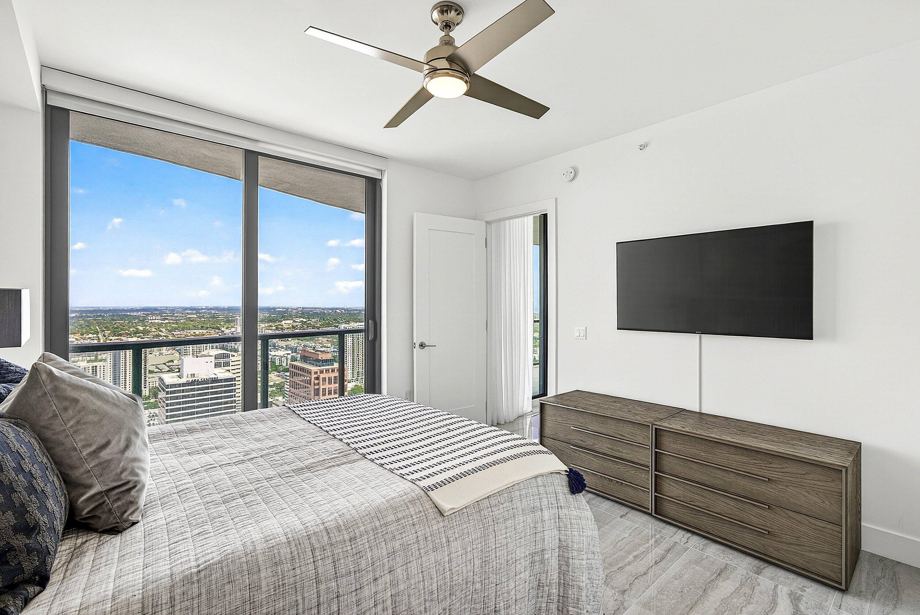 100 LAS OLAS CONDO - Residential